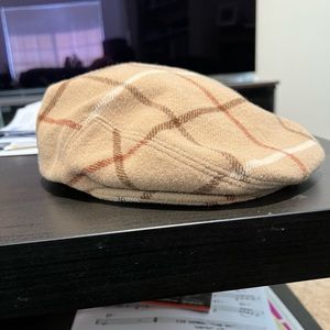 BARNEYS NEW YORK plaid newsboy cap / hat - 100% wool - sz S/M. Made in Italy.
